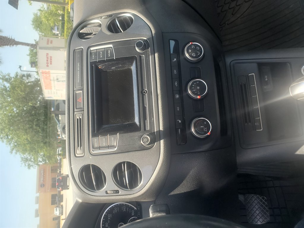 2016 Volkswagen Tiguan S - Photo 10